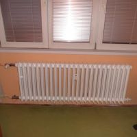 Striekanie radiátorov , maľba teplovodných rúr